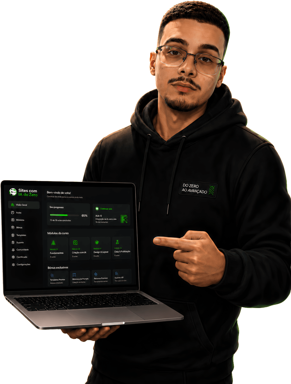 Expert do curso Sites com IA do Zero, de moletom preto, segurando um notebook que mostra o painel de aulas do curso.