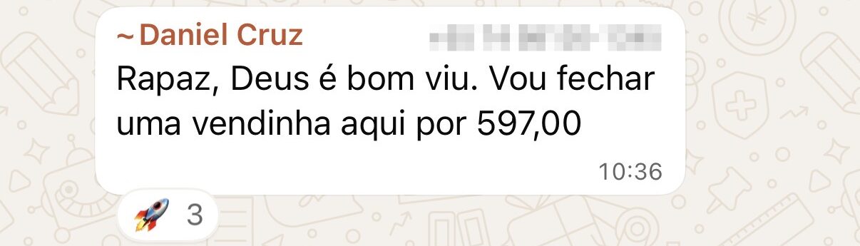 Print real enviado por aluno do curso mostrando venda fechada, site entregue ou conversa com cliente
